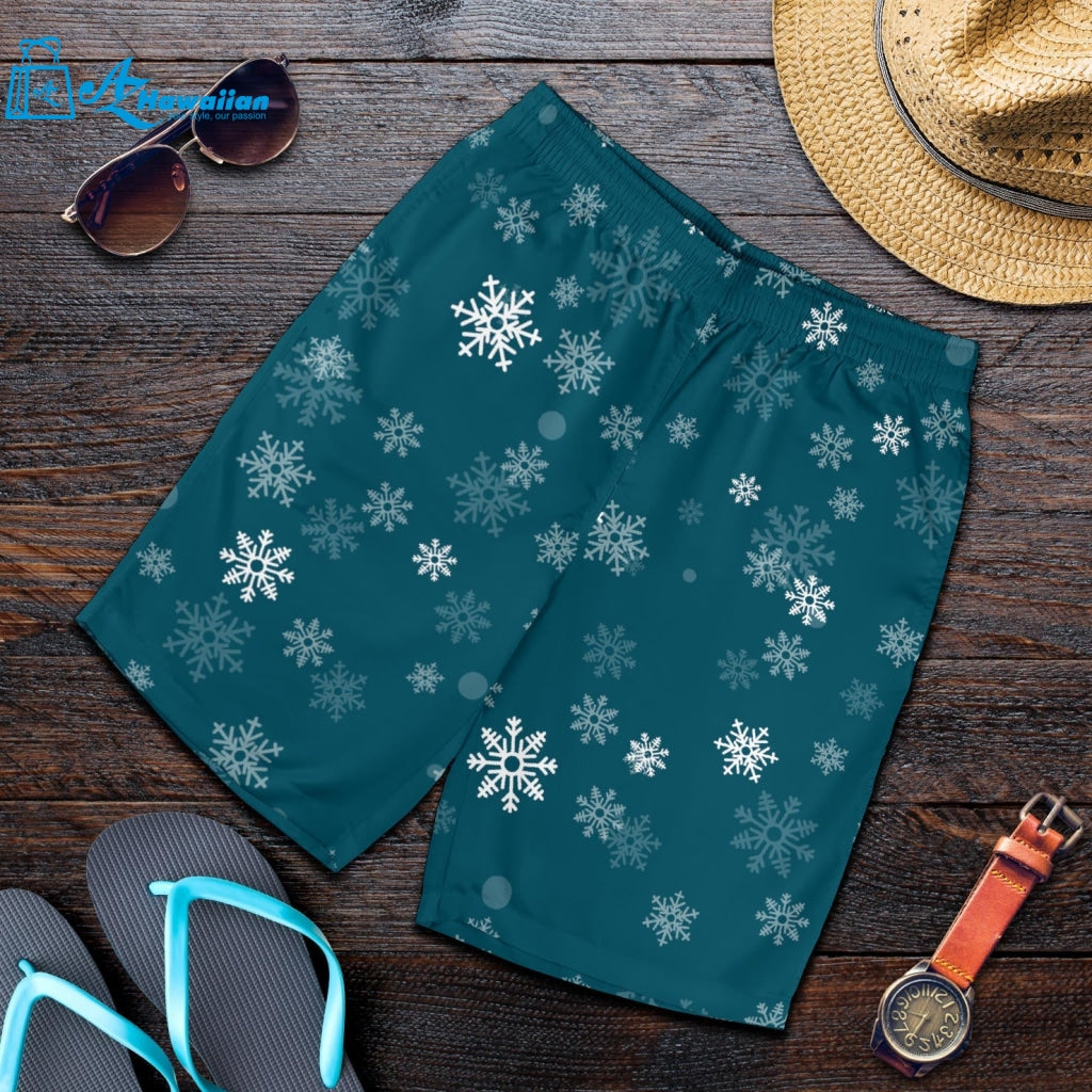 Snowflake Pattern Dark Background Men Shorts