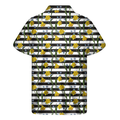 Yellow Daffodil Striped Pattern Print Mens Short Sleeve Shirt Hawaiian